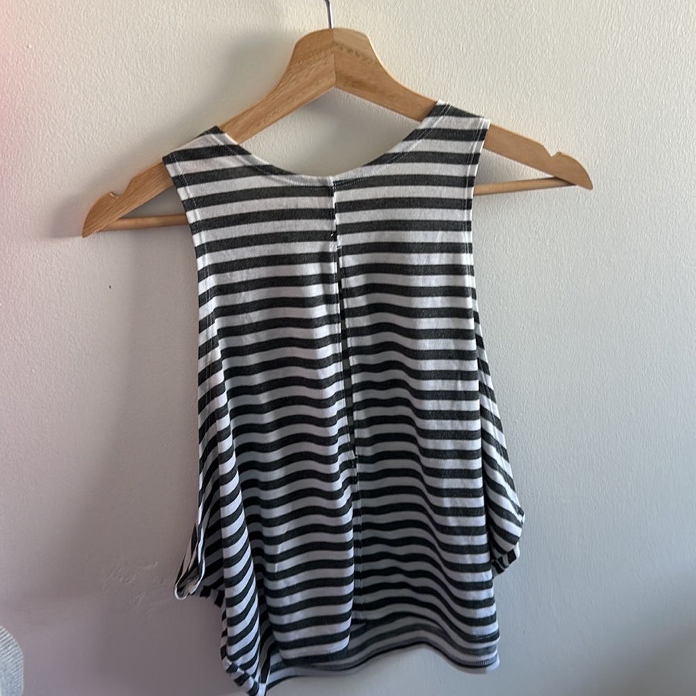 Women's Nike Tank - Picture 5 of 7